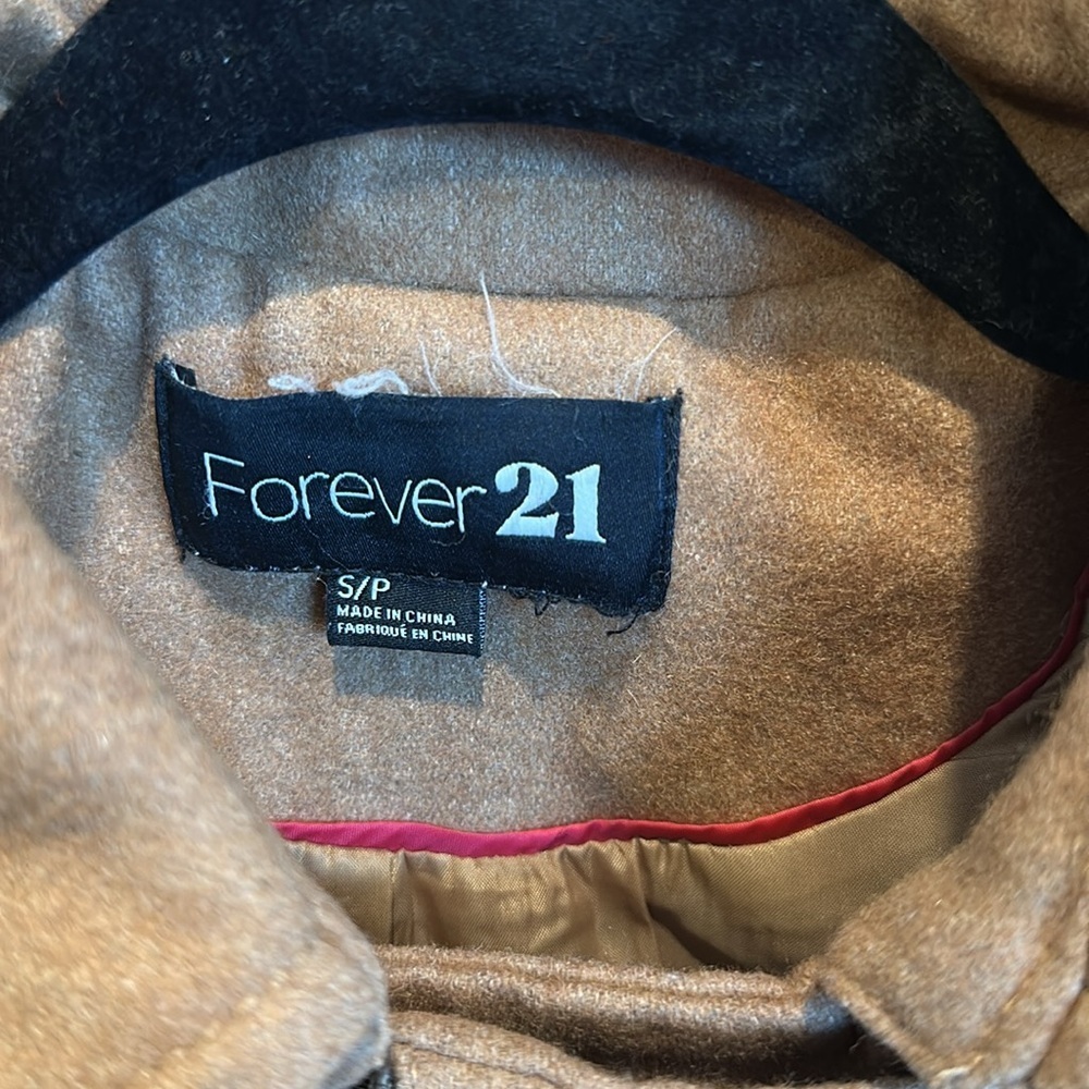 Forever 21 camel front button closure 2 zipper pockets jacket size S - Picture 2 of 3
